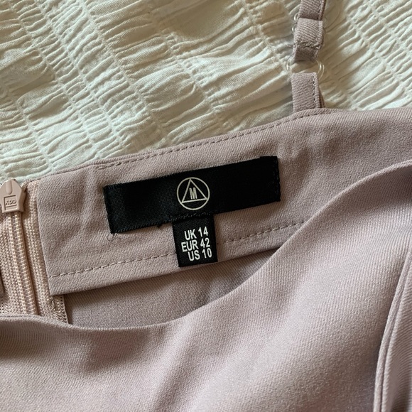 Dusty Lavender Missguided Dress with Front Detail - Picture 5 of 5